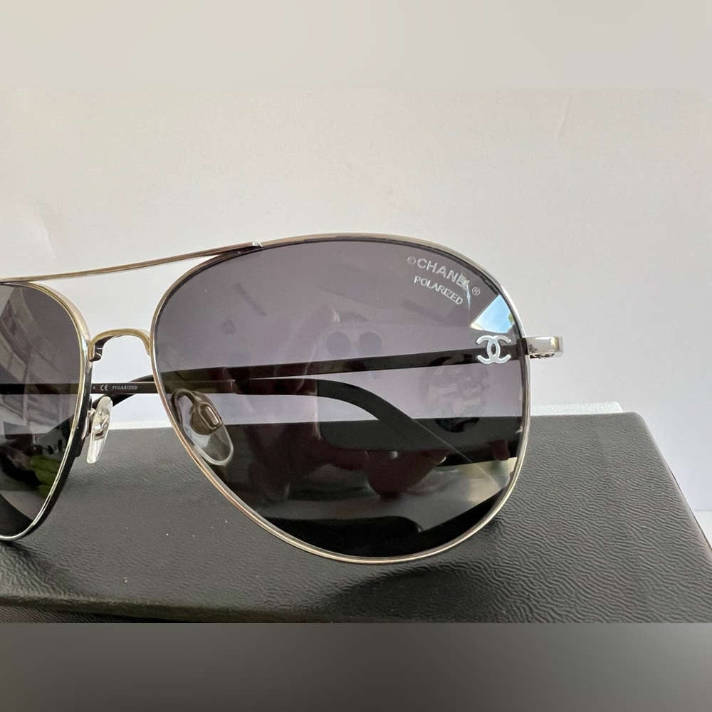 CHANEL 4189 silver/grey size 59/14 sunglasses  Black Quilted Eyewear Case - Picture 4 of 11